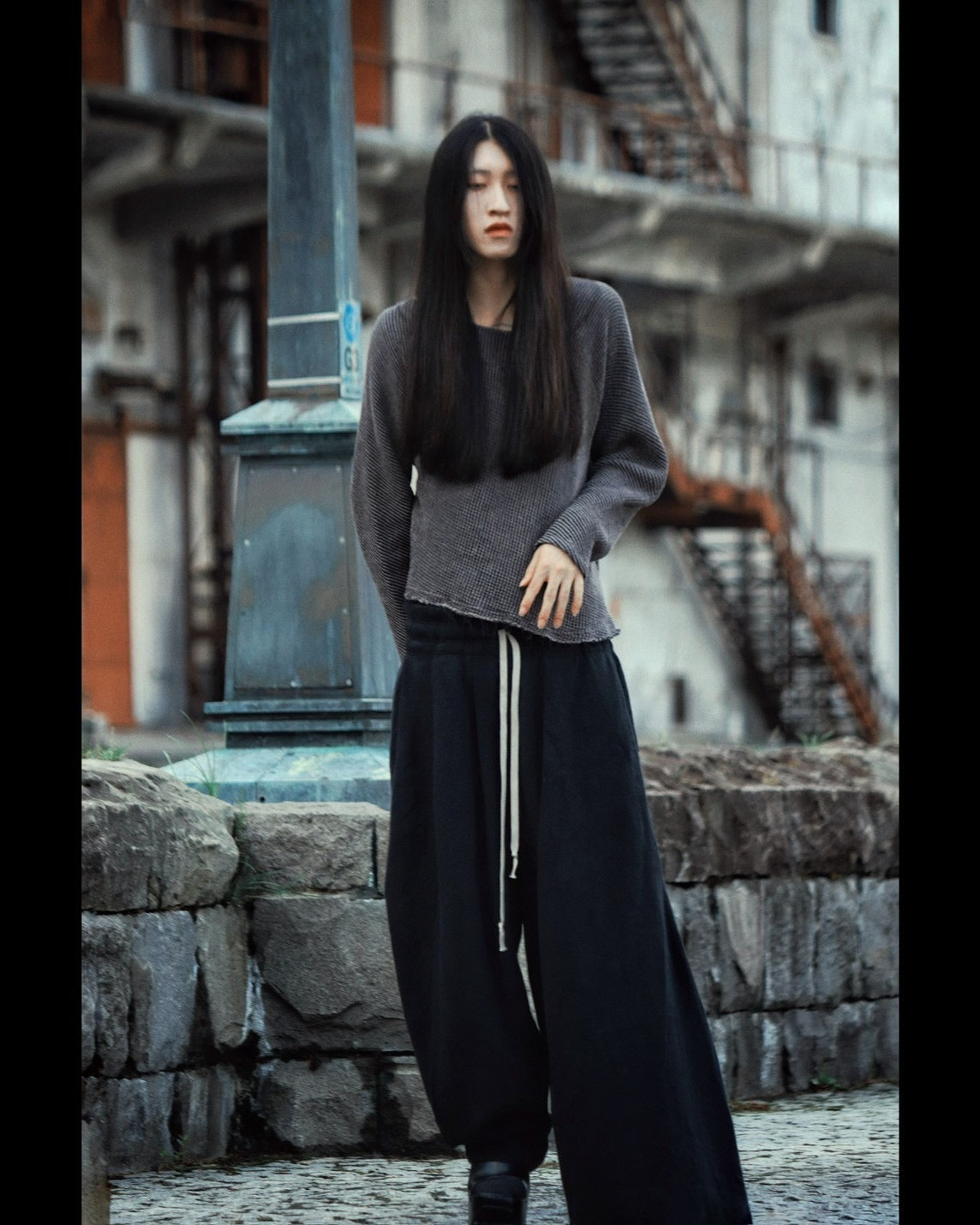 asymmetry tuck easy pants