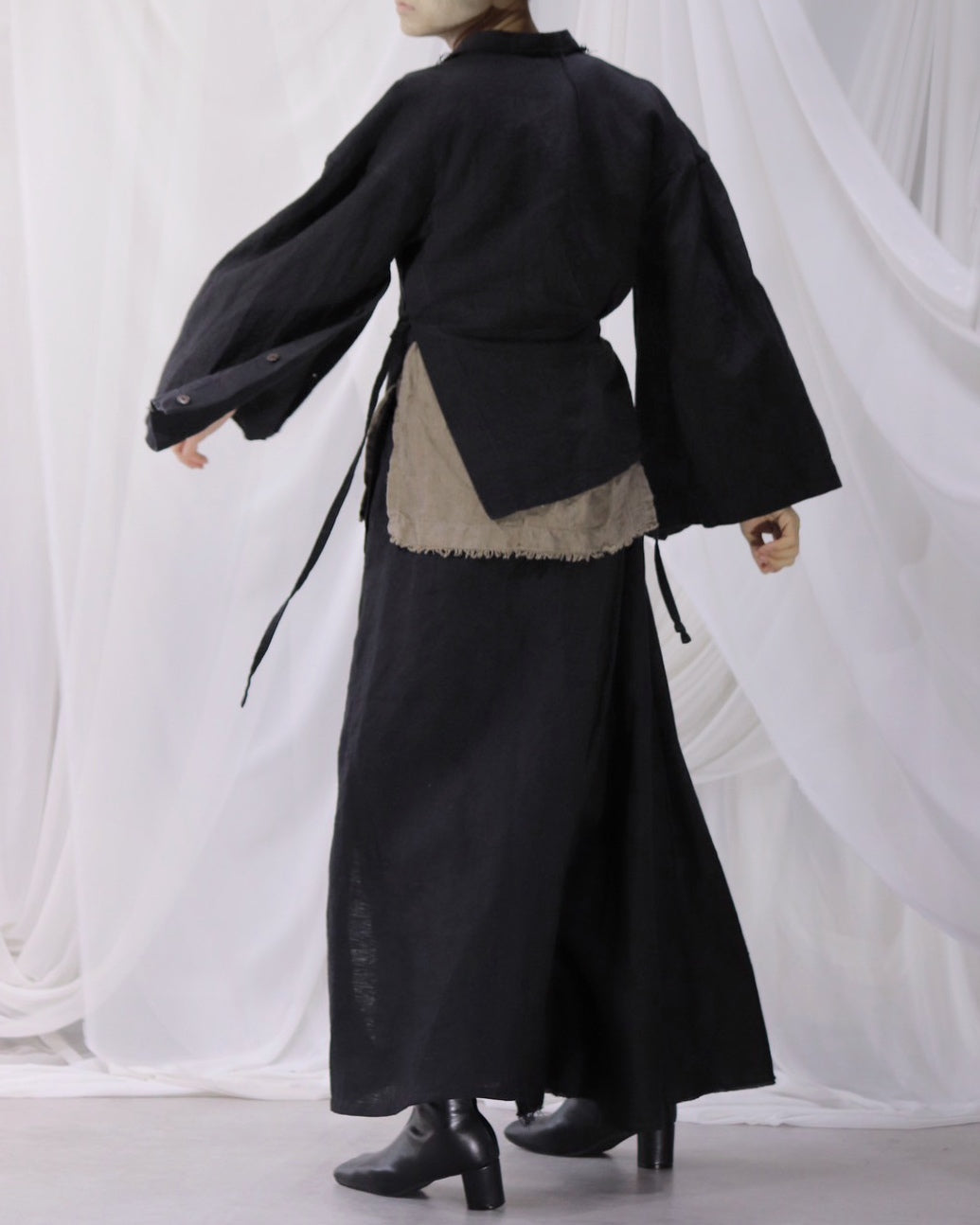 wide shoulder short jacket