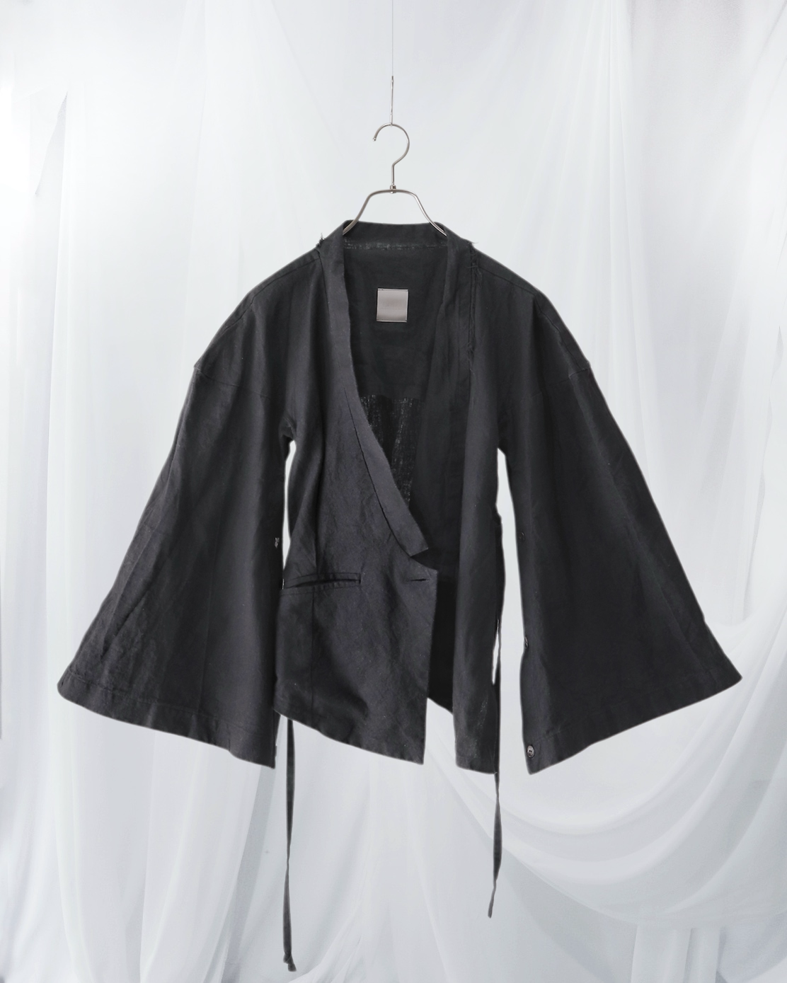 wide shoulder short jacket