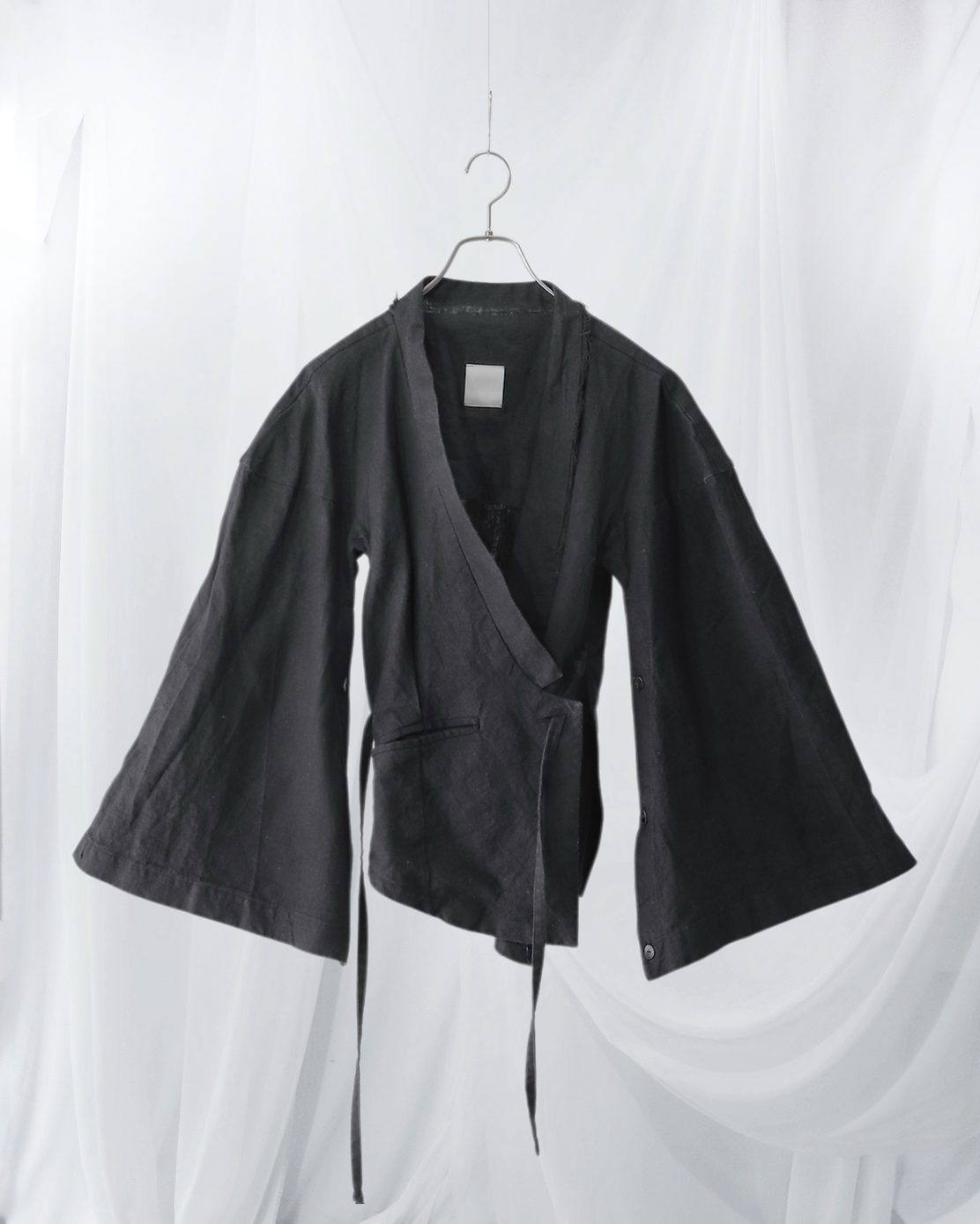 wide shoulder short jacket