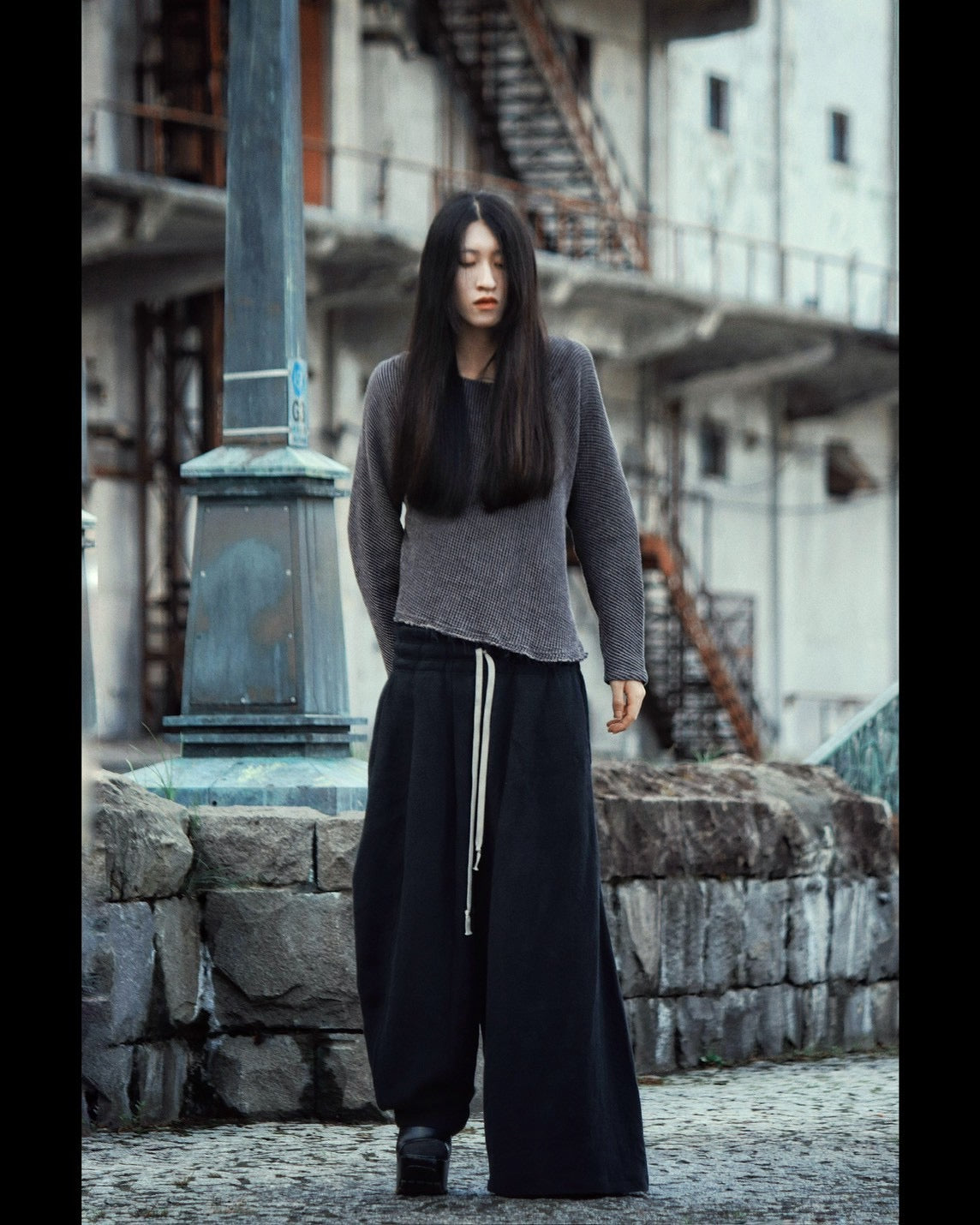 asymmetry tuck easy pants