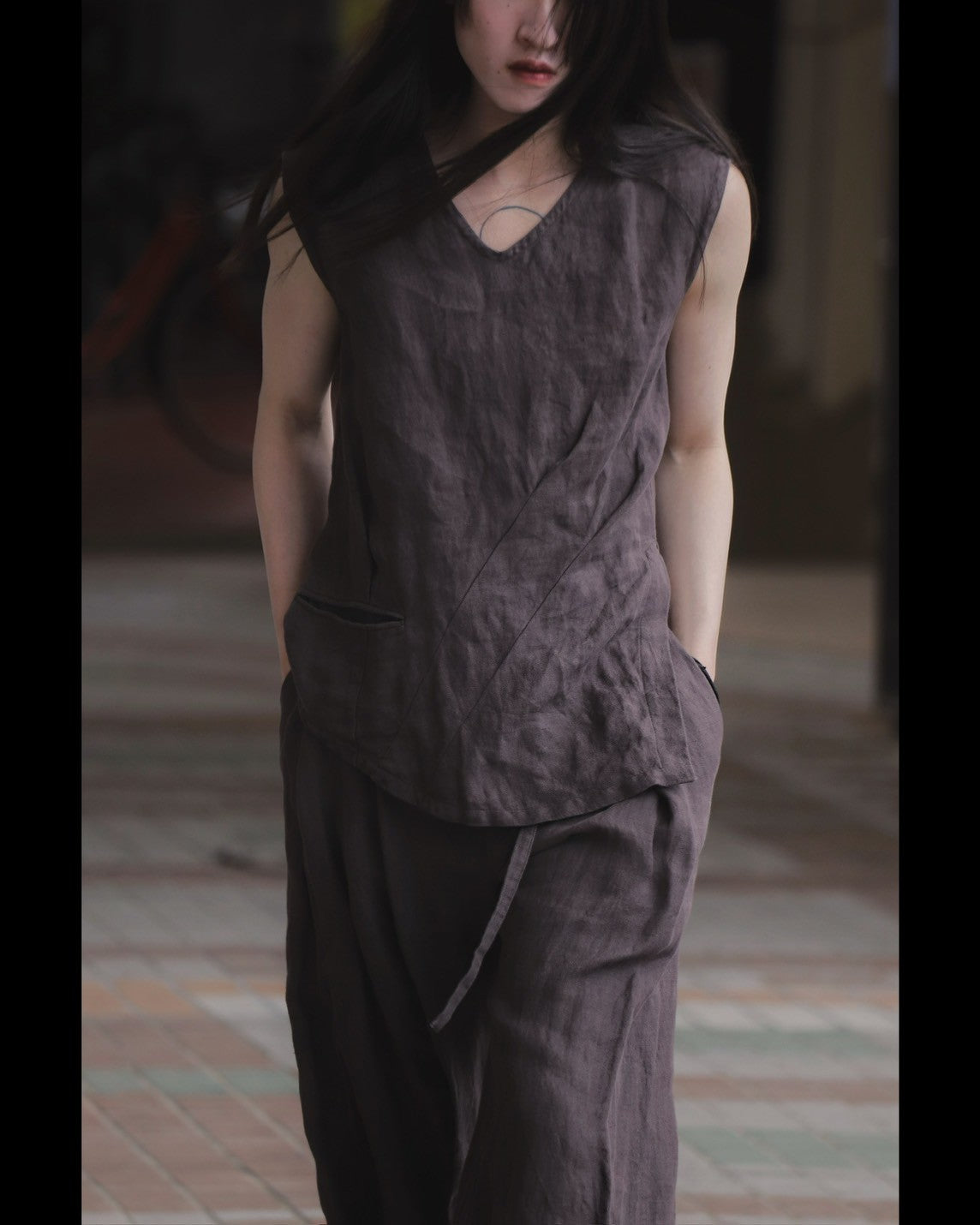 tuck sleeveless shirts