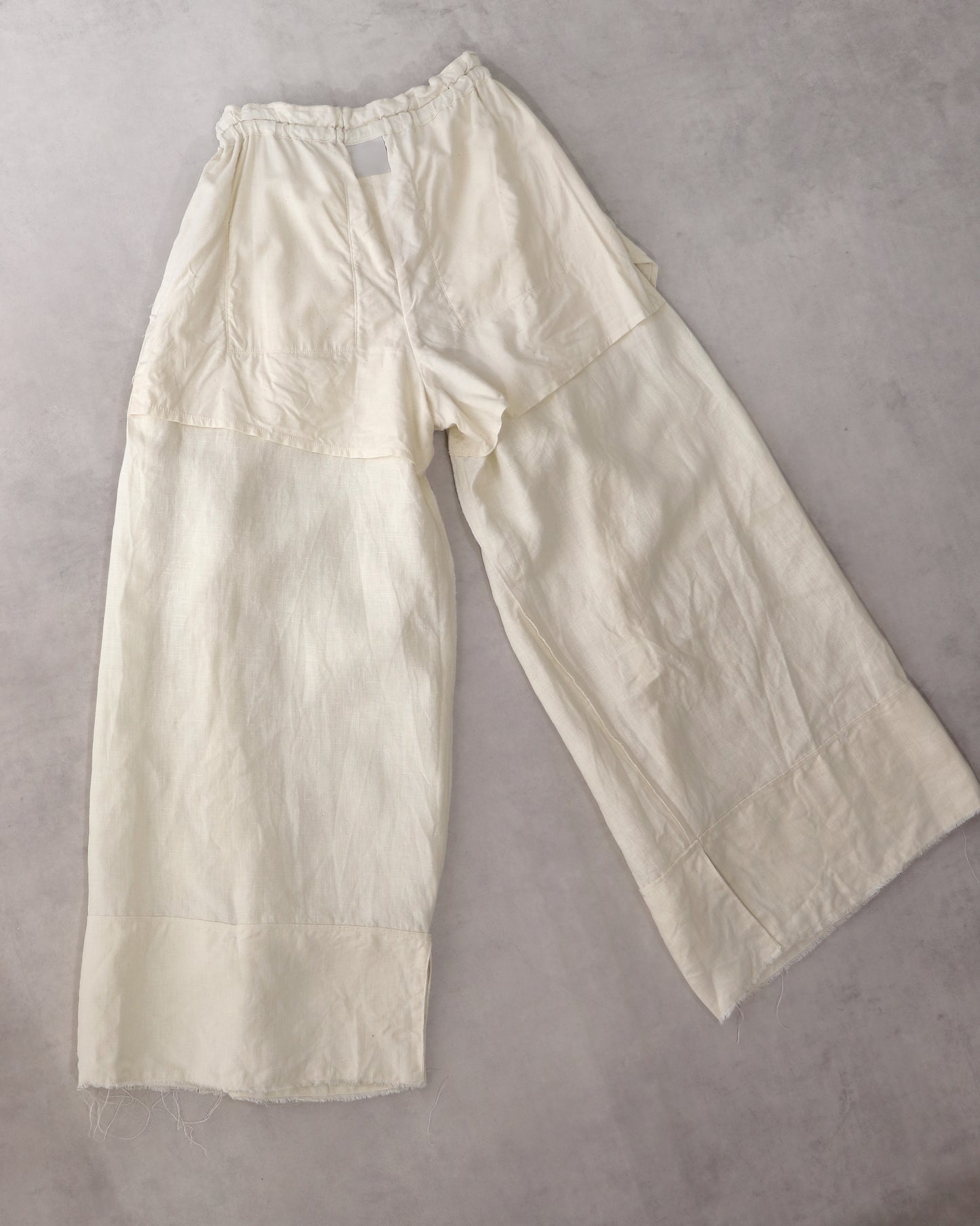 wide easy trousers