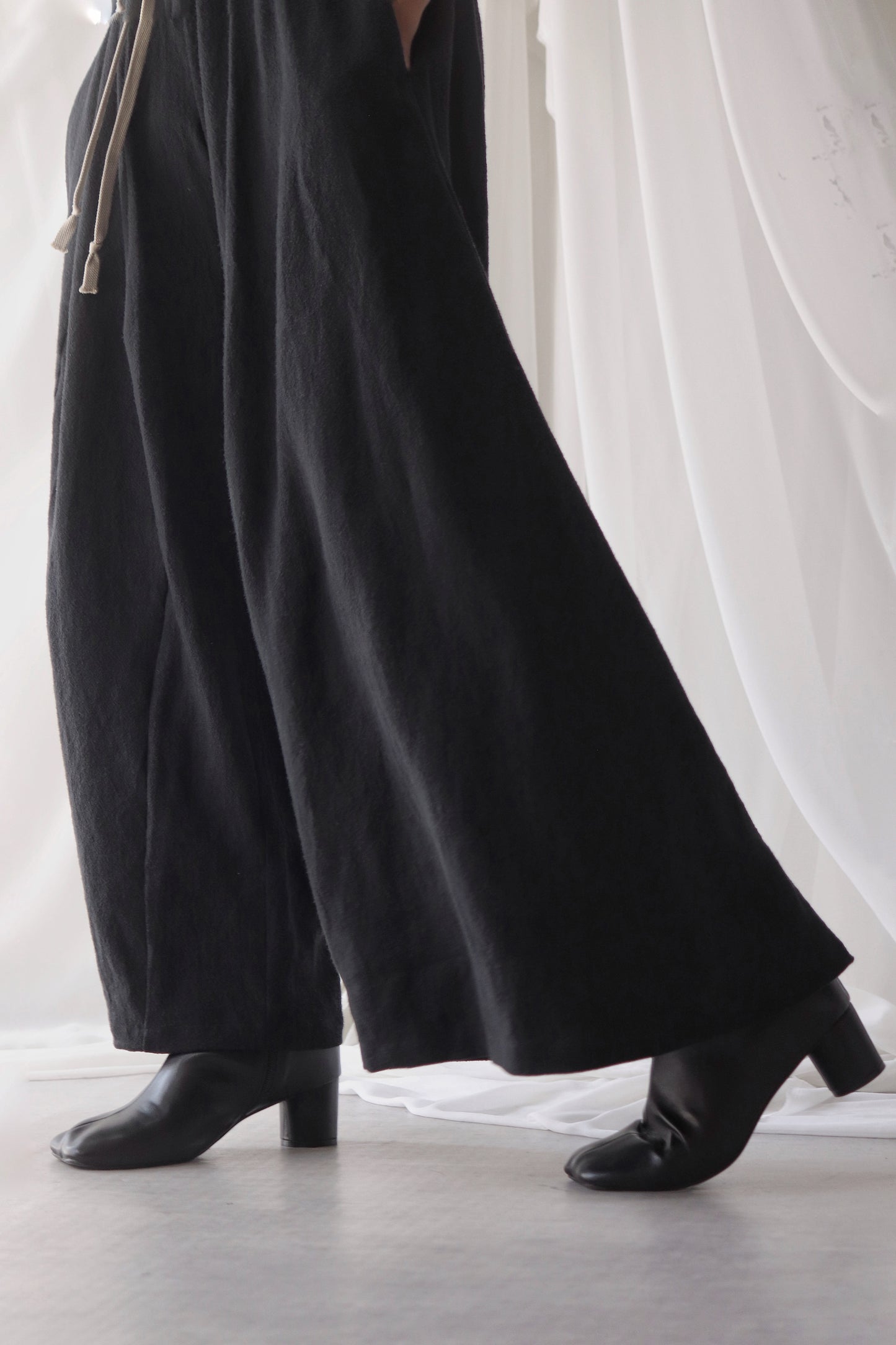 asymmetry tuck easy pants