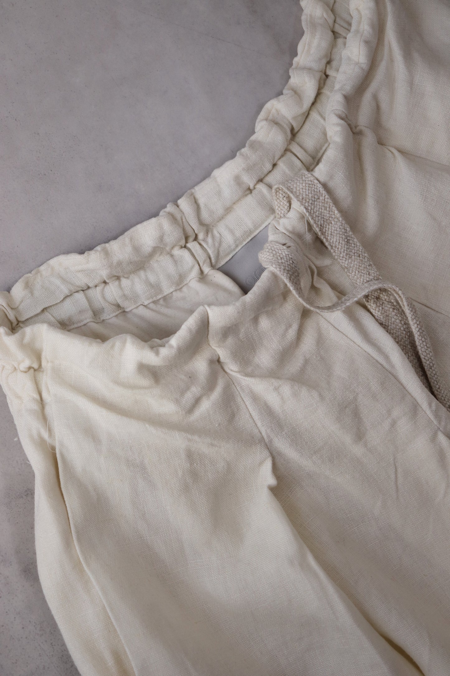 wide easy trousers