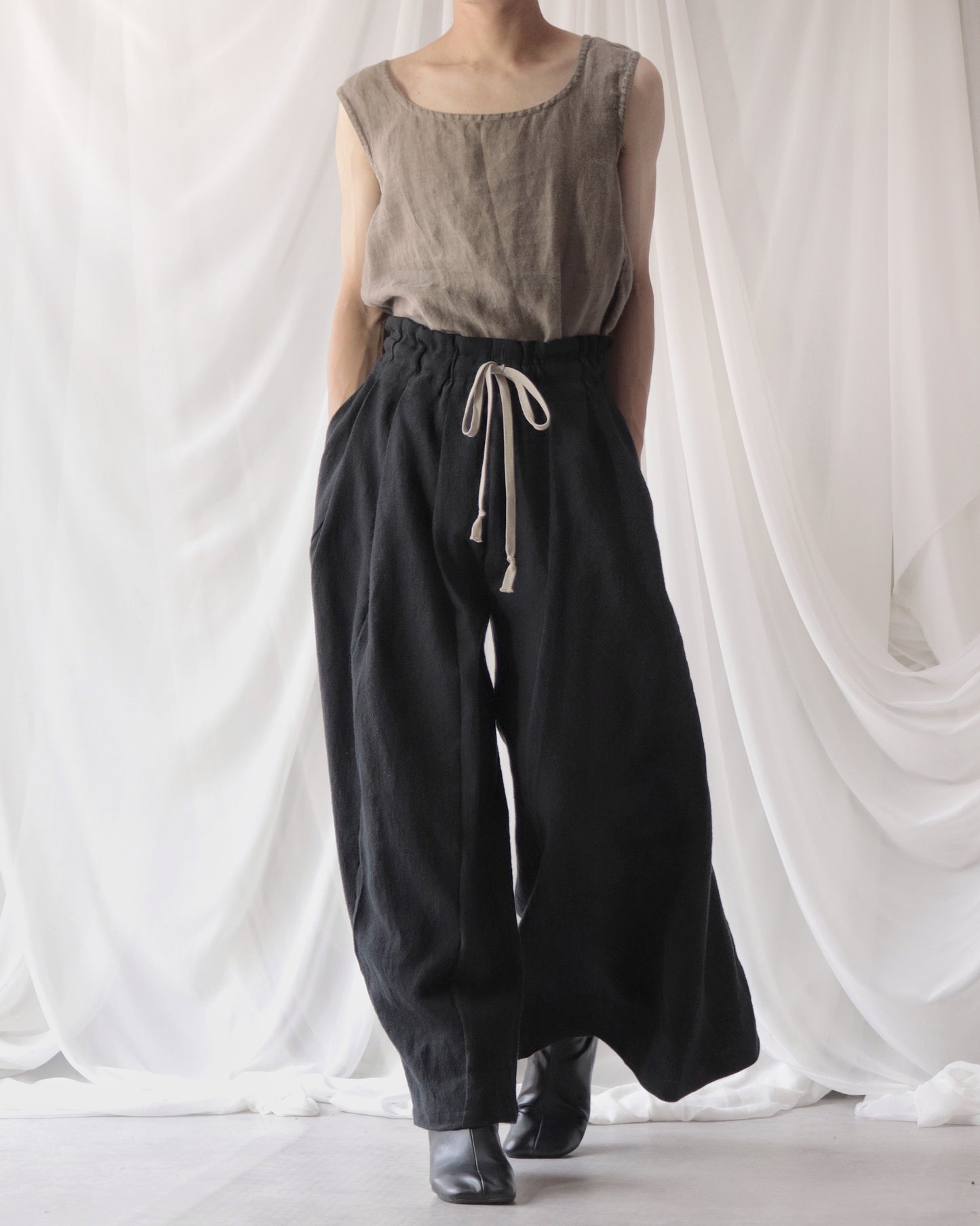 asymmetry tuck easy pants