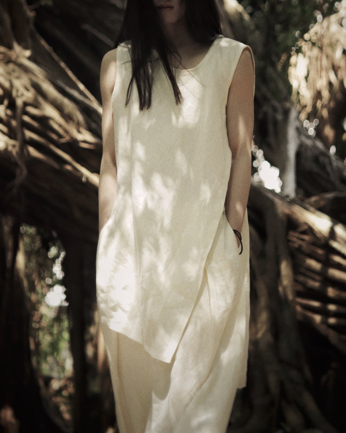 sleeveless slit shirt&easy pant/swhite