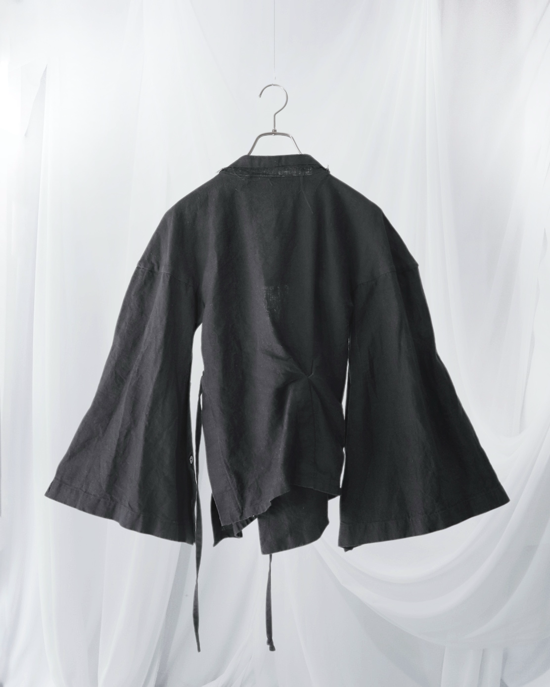 wide shoulder short jacket