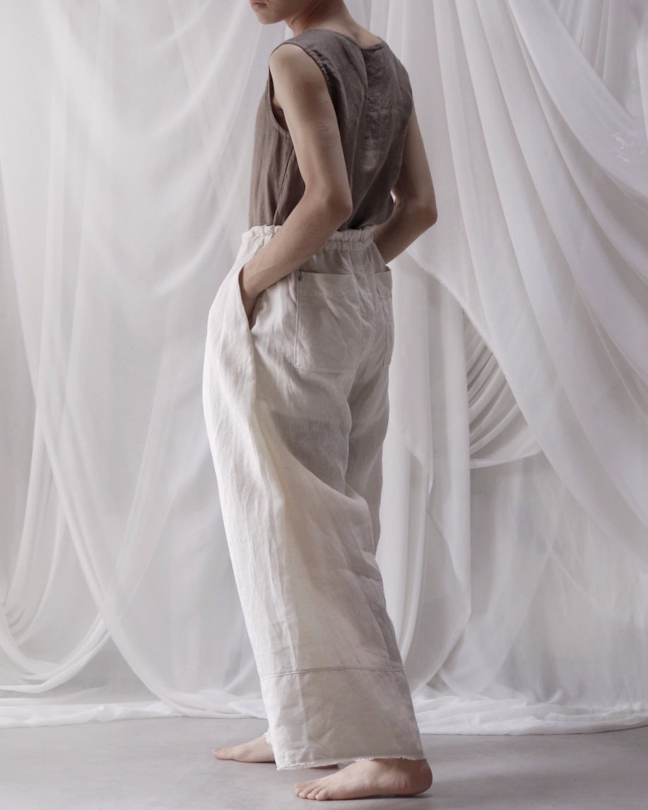 wide easy trousers