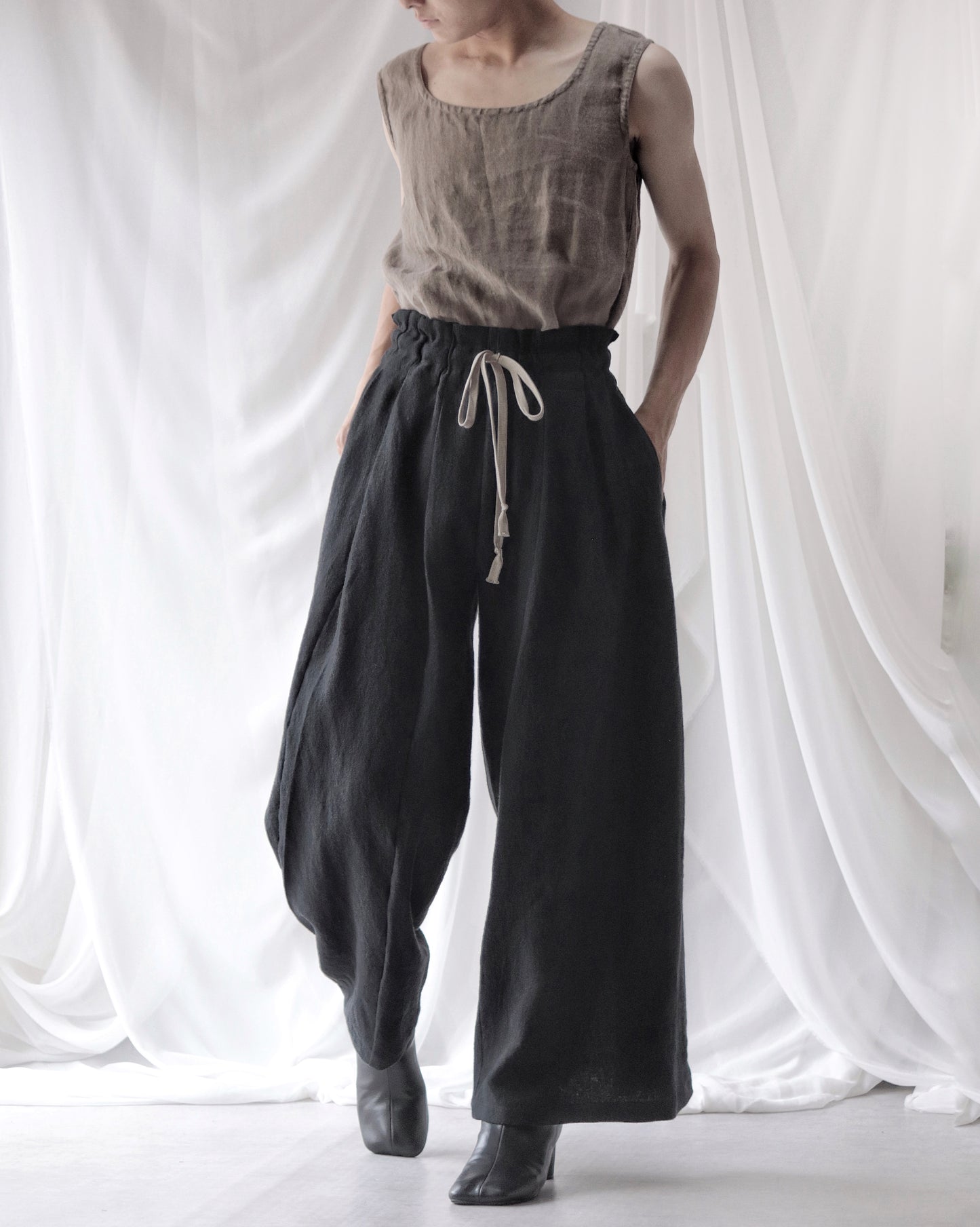 asymmetry tuck easy pants