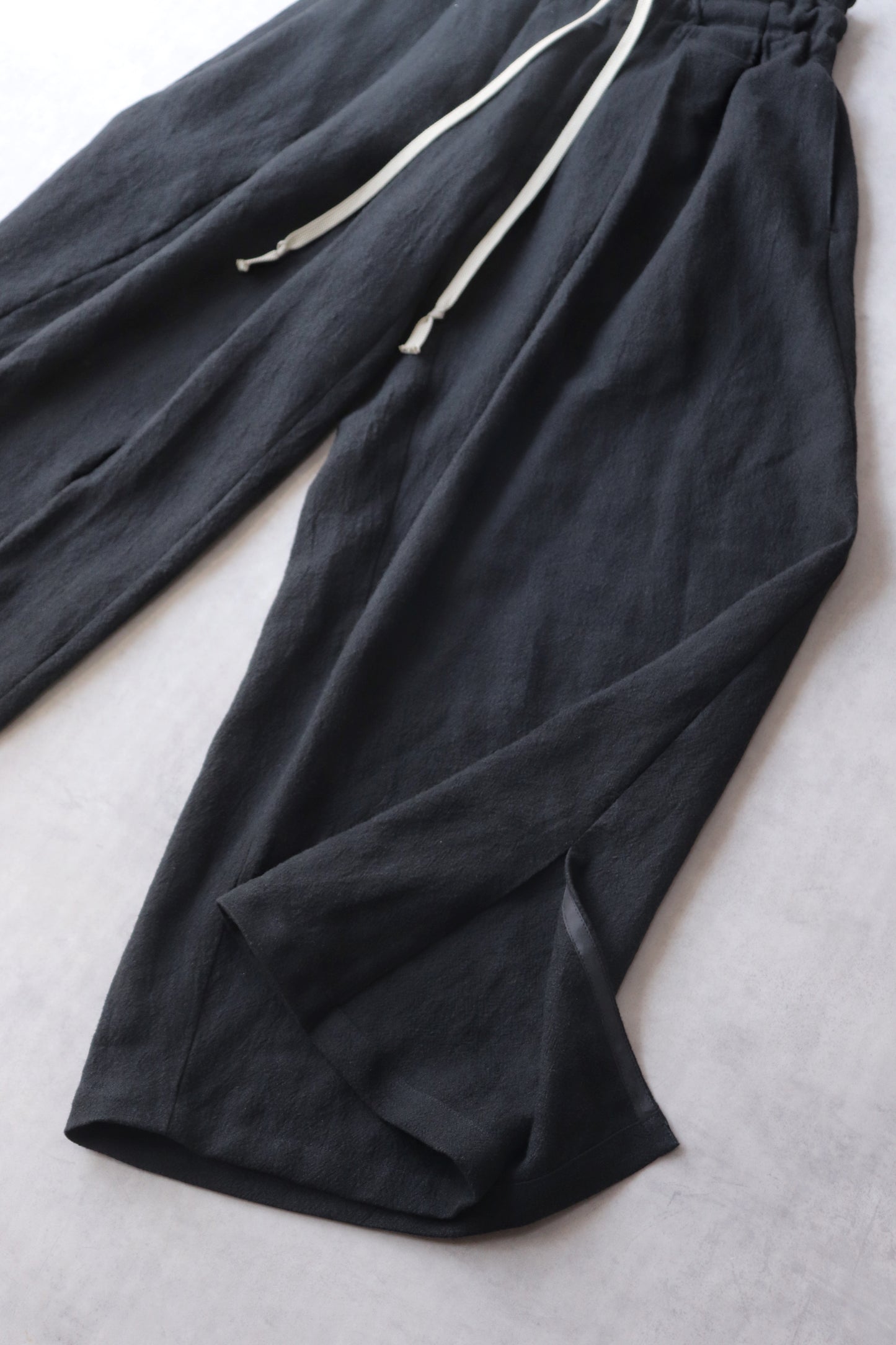 asymmetry tuck easy pants