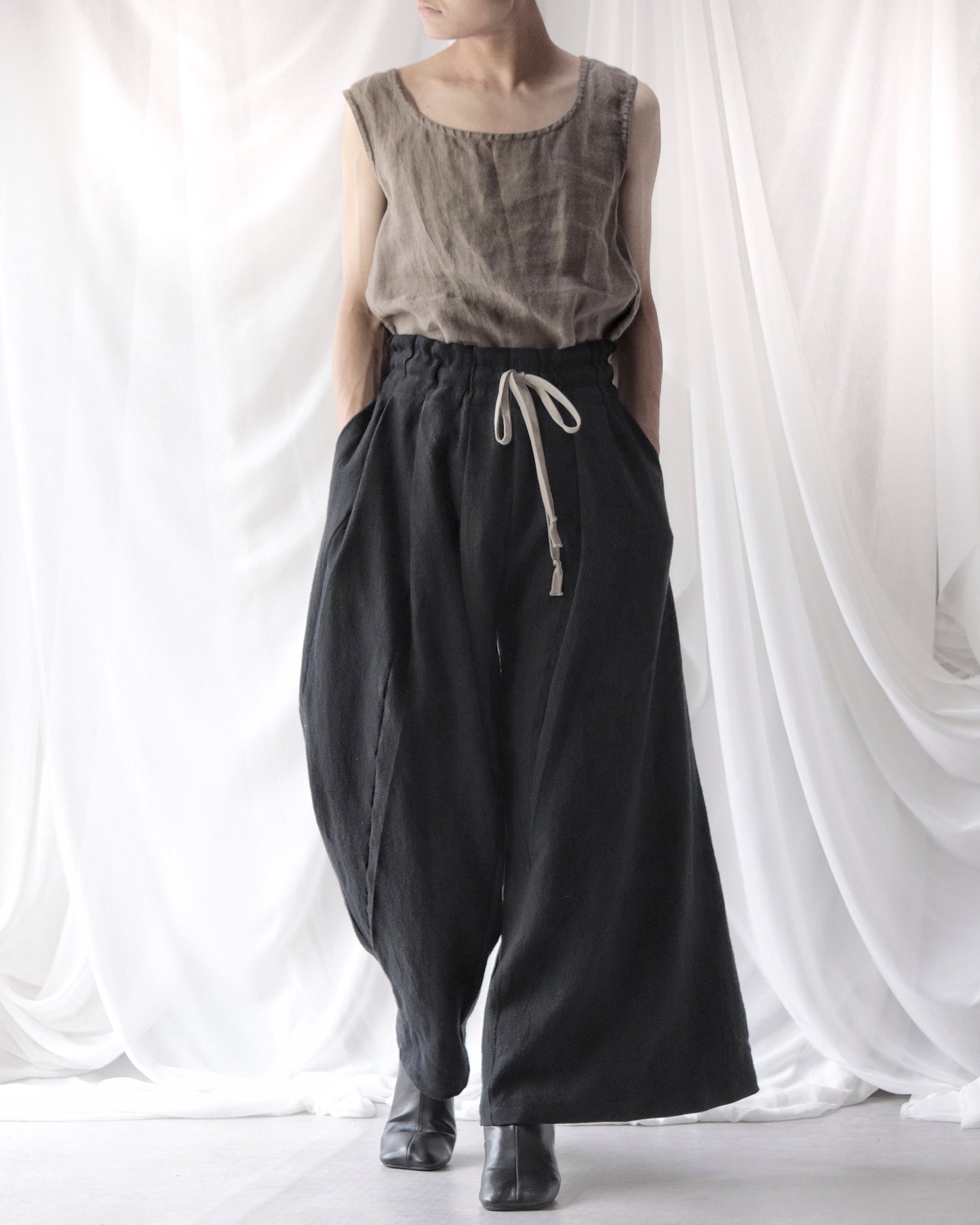 asymmetry tuck easy pants