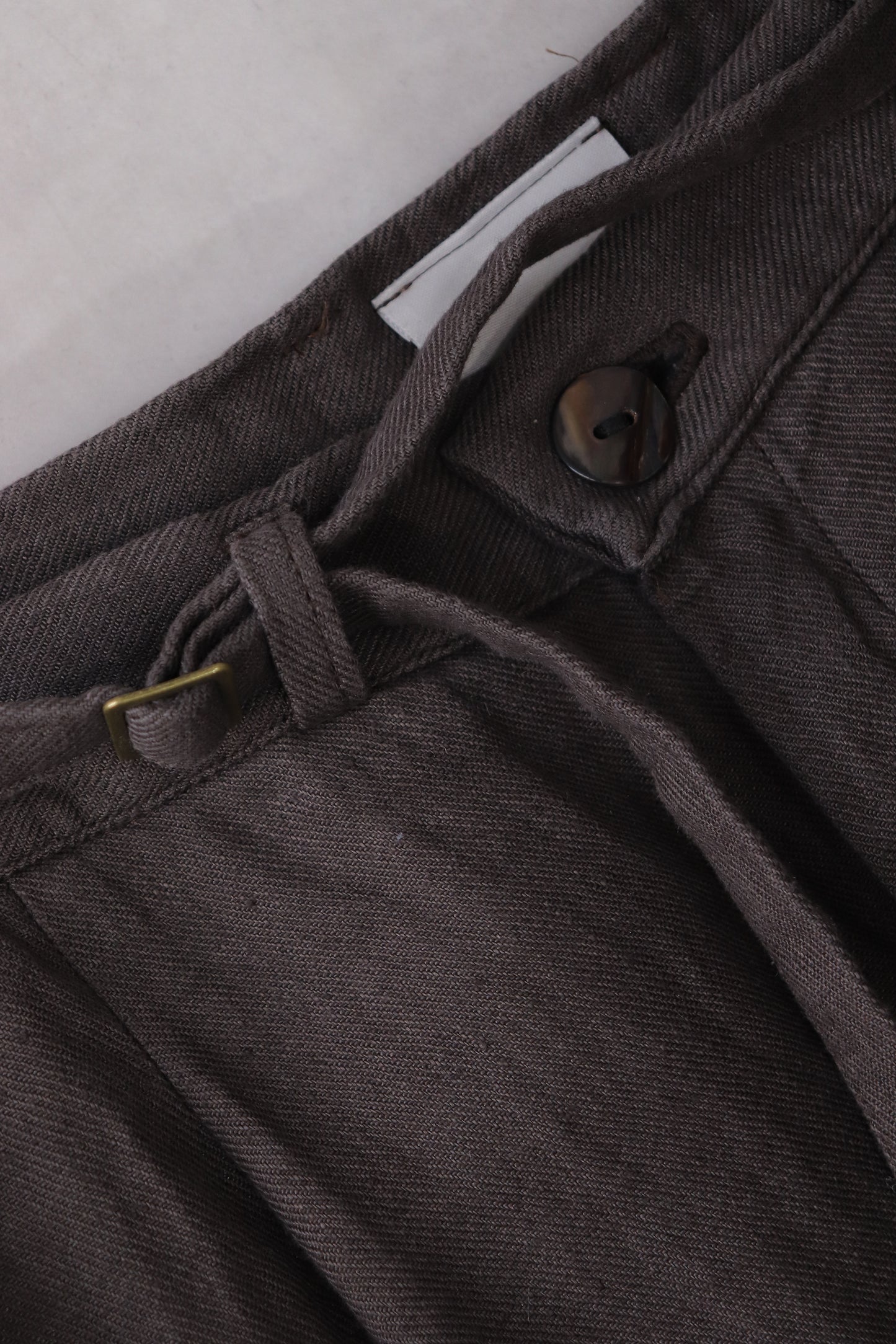 tuck tapered trousers