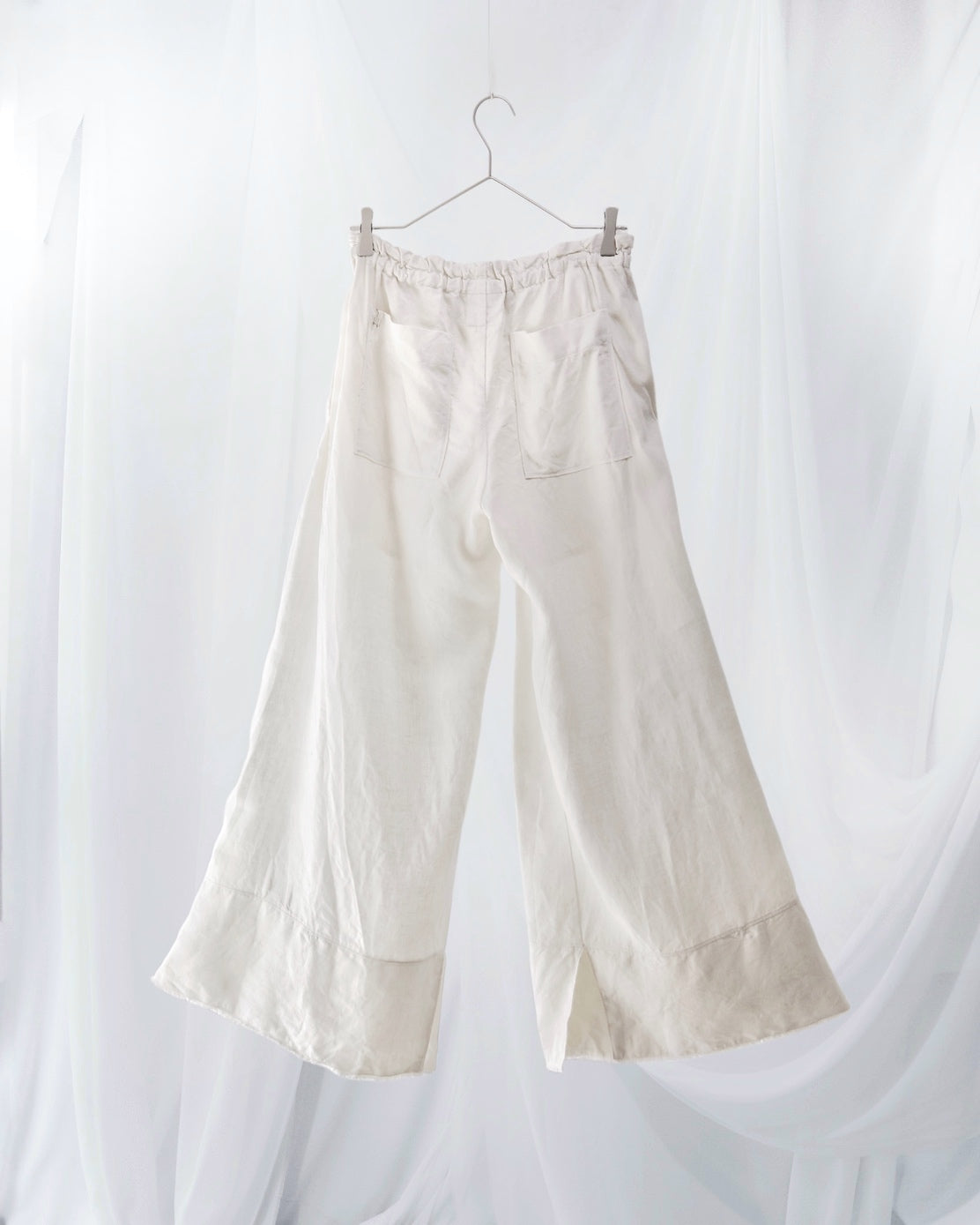 wide easy trousers