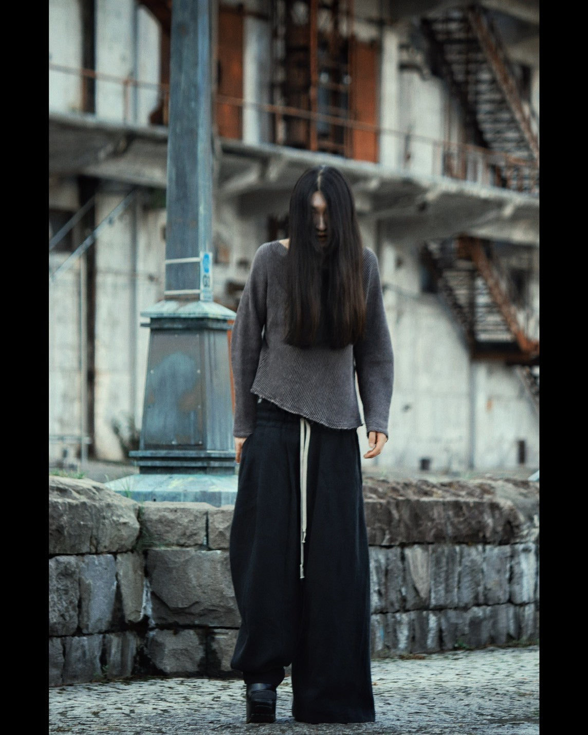 asymmetry tuck easy pants