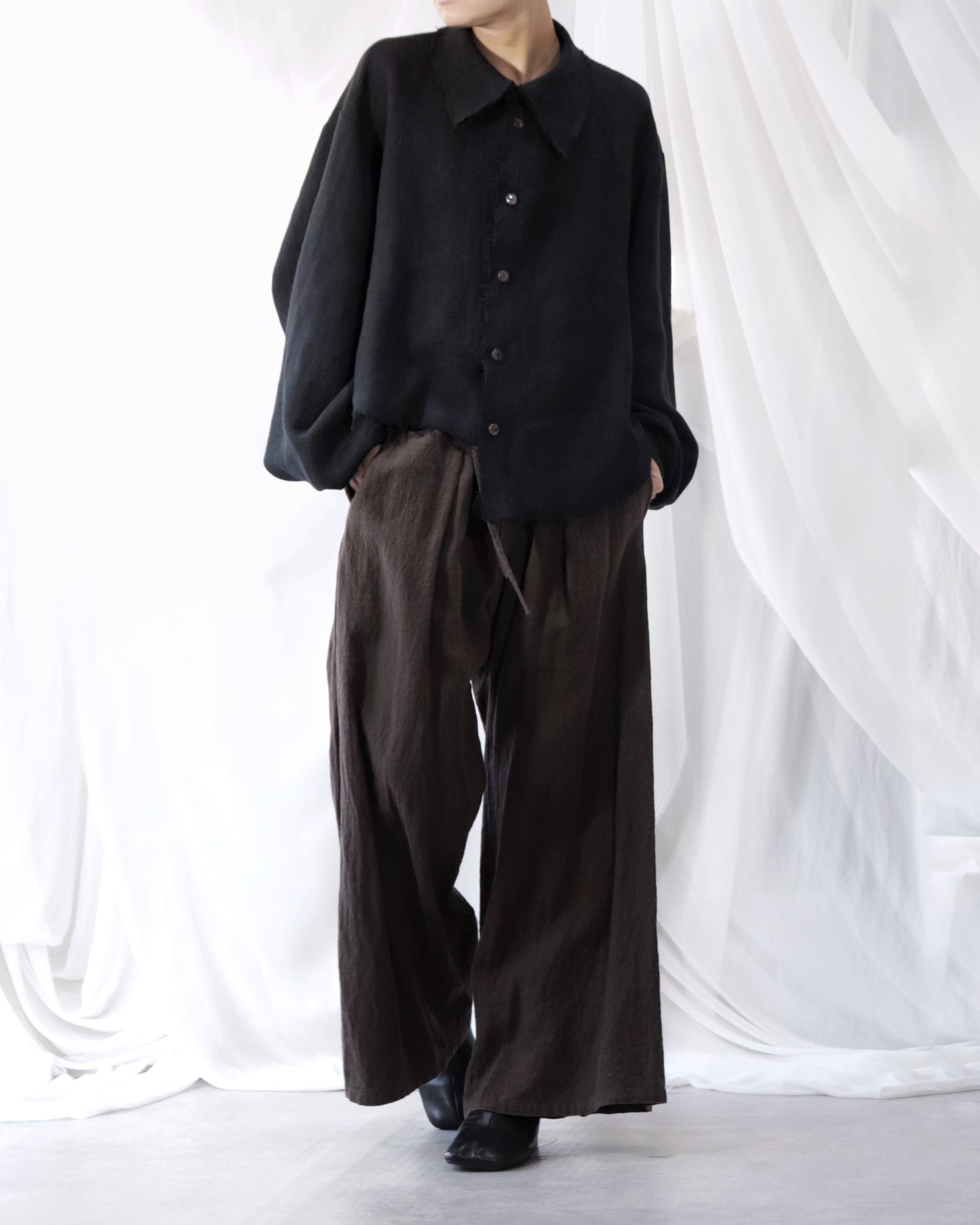 cut off flare sleeve shirt/black