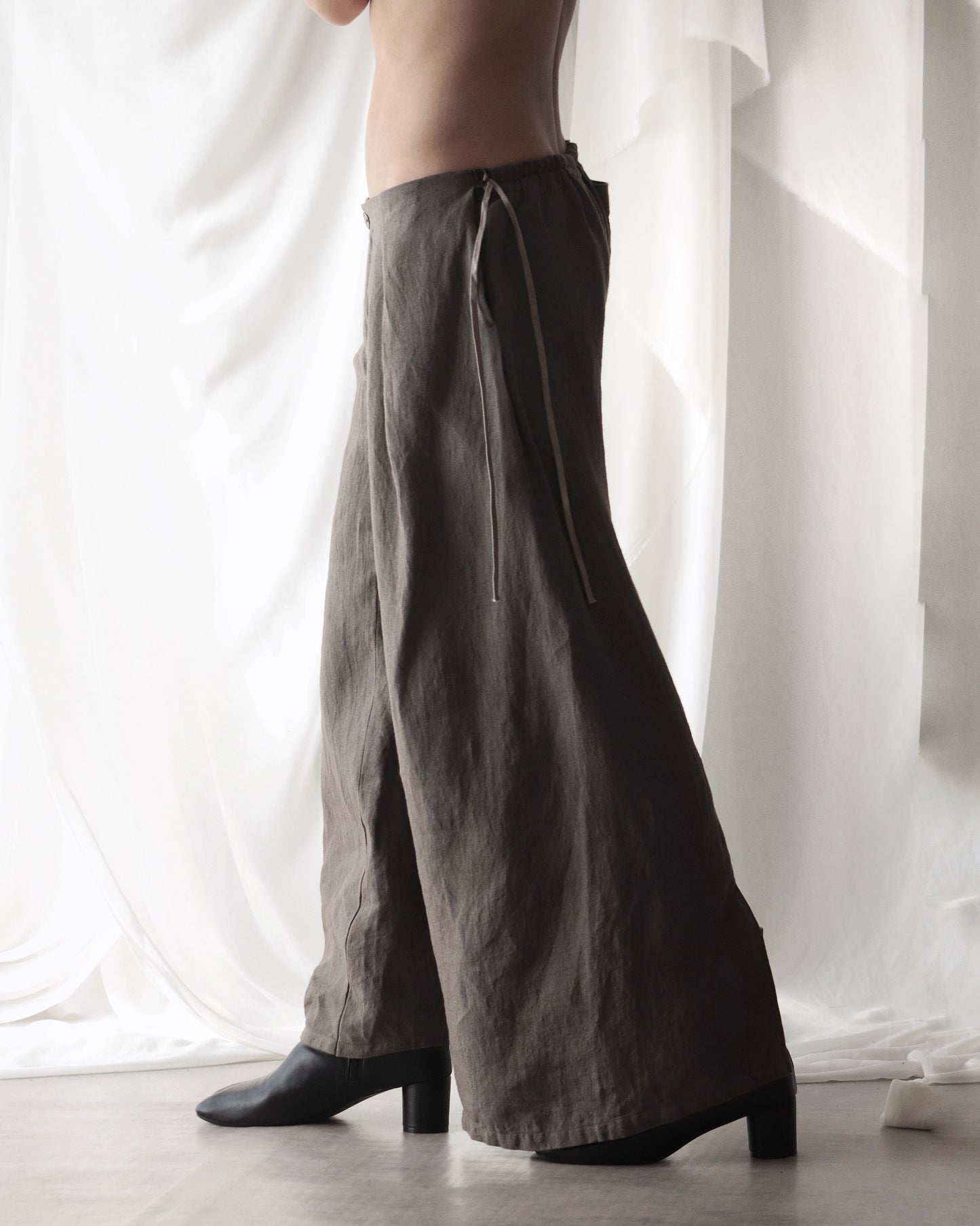 low-rise slacks