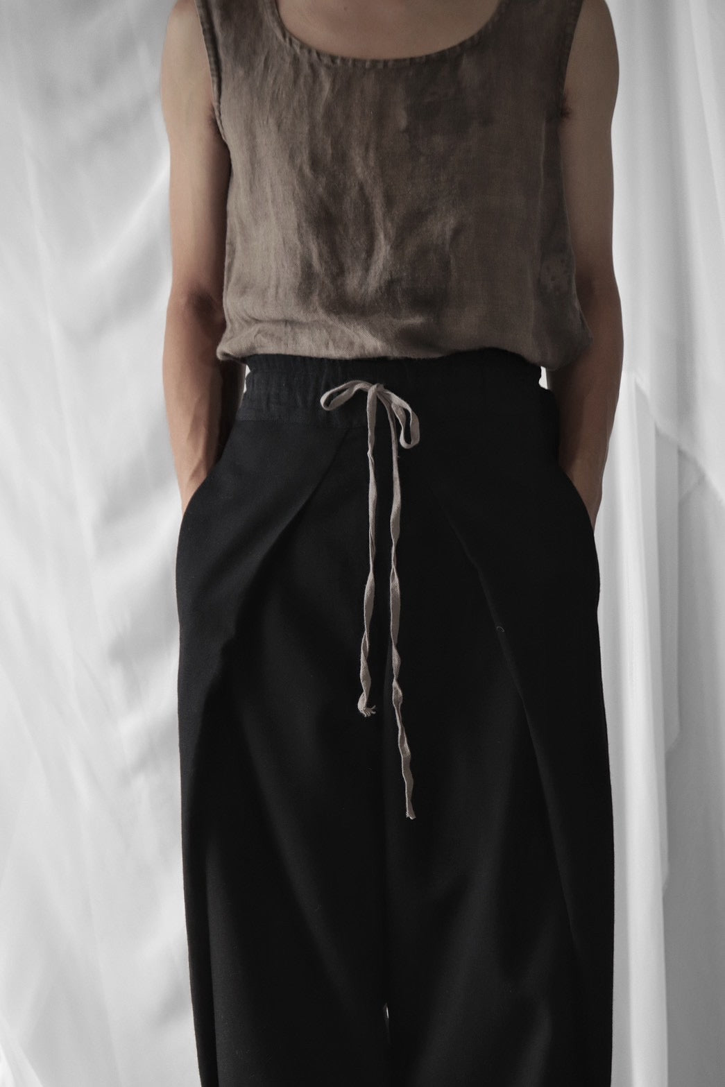 tucked tapered easy slacks