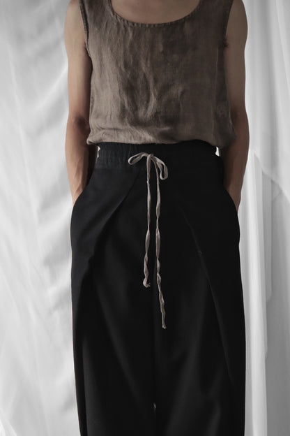 tucked tapered easy slacks