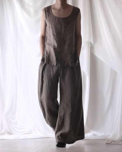 low-rise slacks