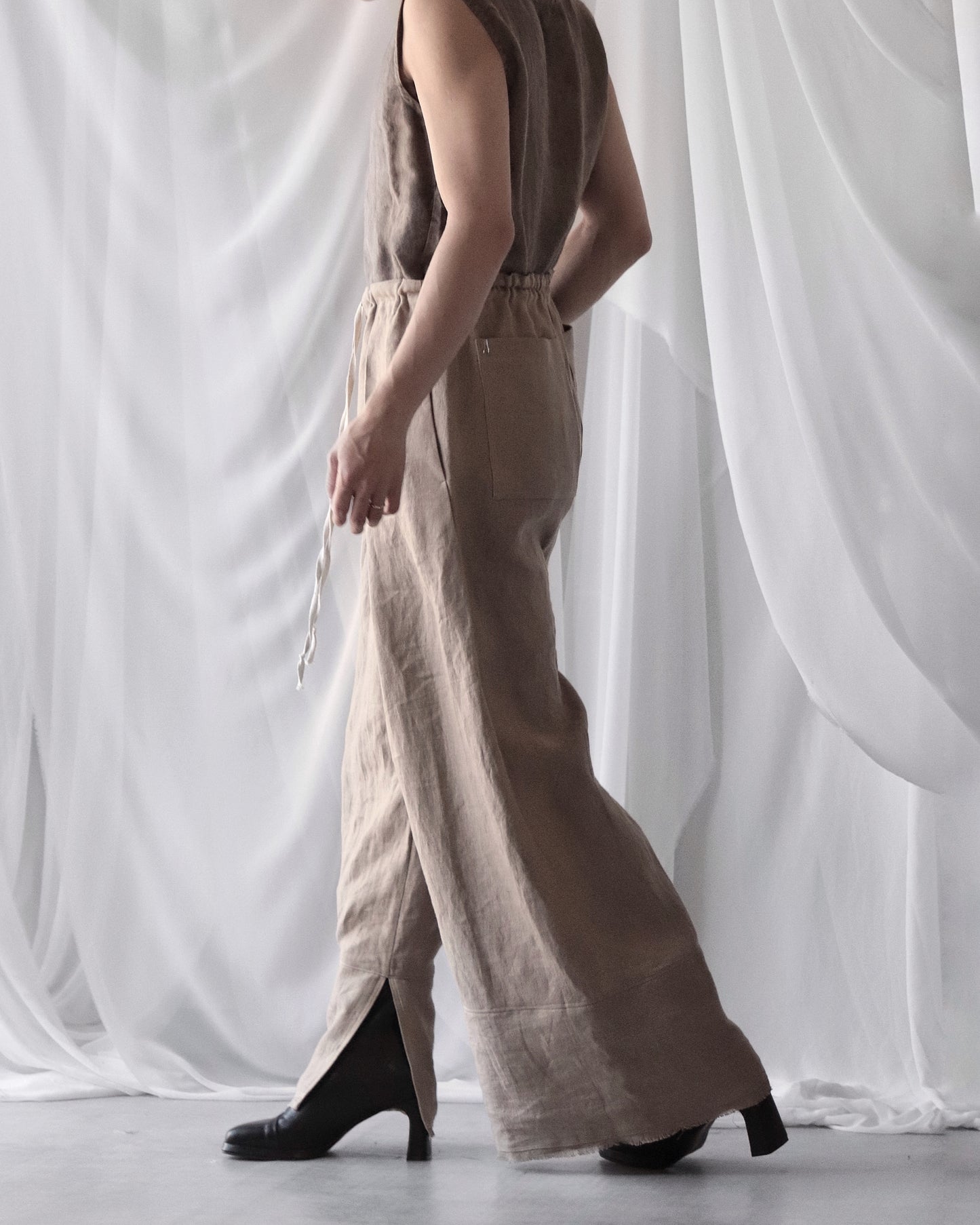 wide easy trousers