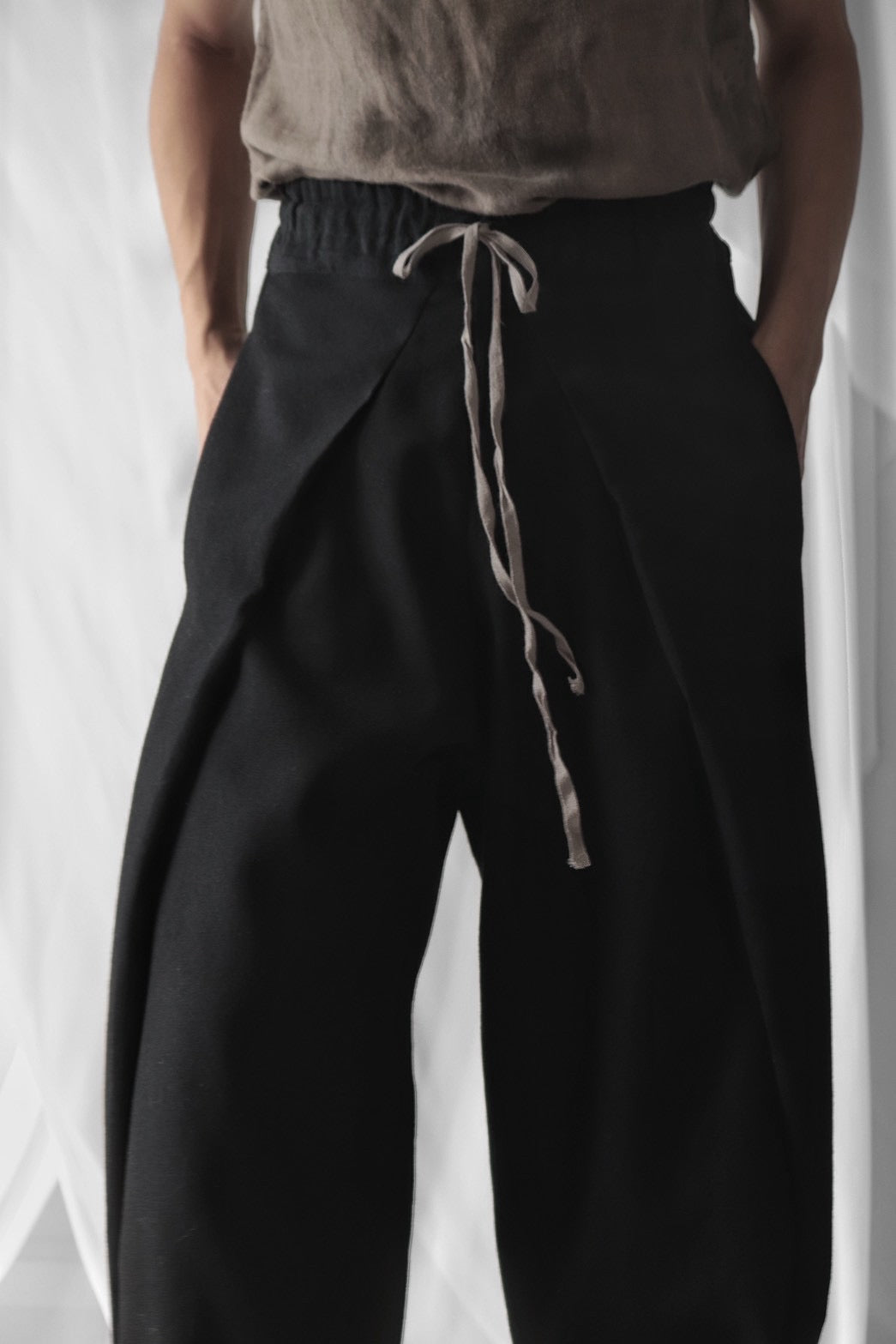 tucked tapered easy slacks
