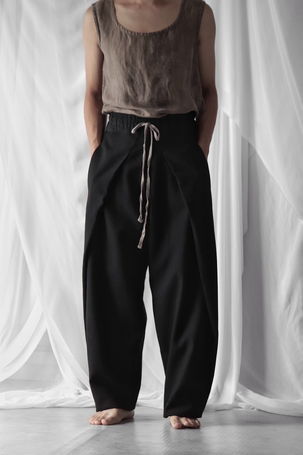 tucked tapered easy slacks