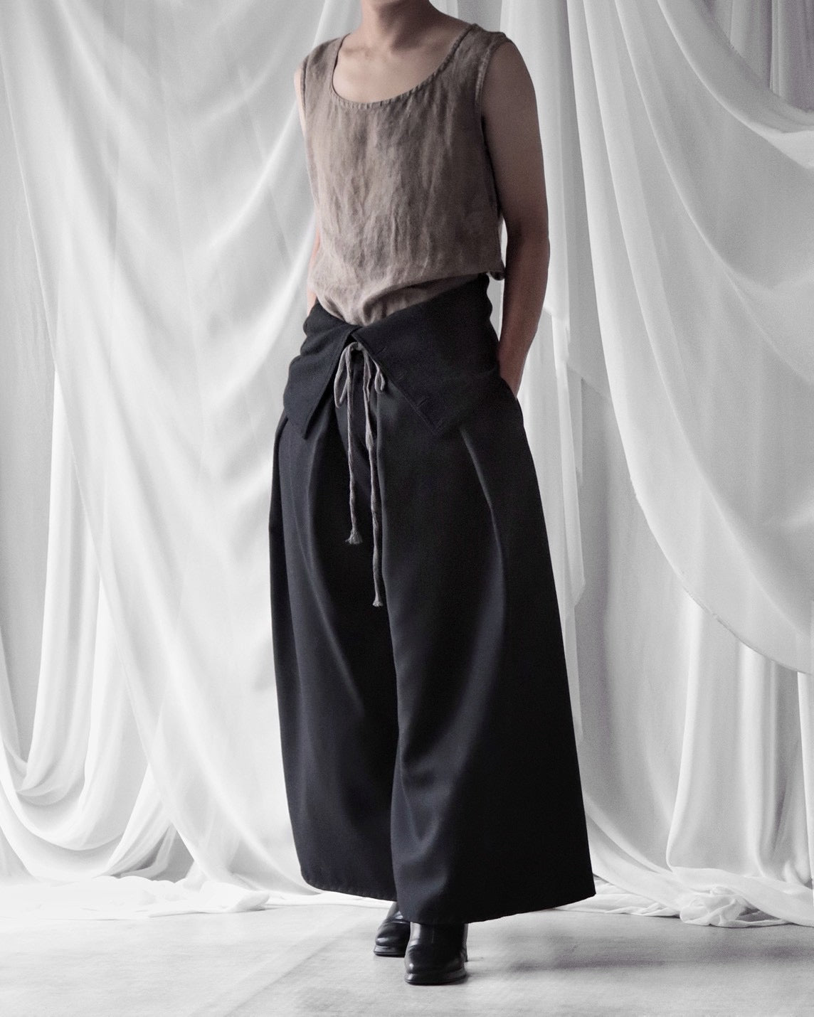 HARAMAKI trousers