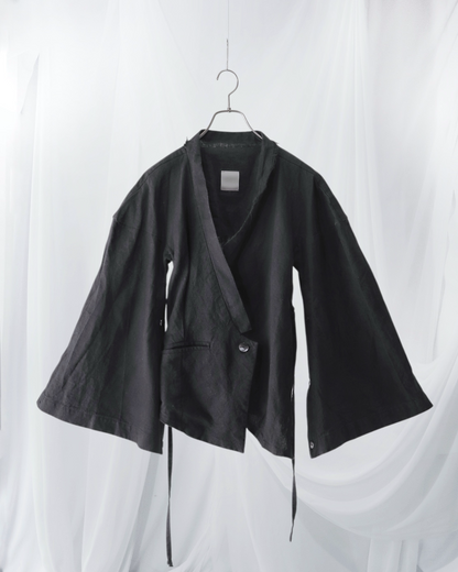 wide shoulder short jacket