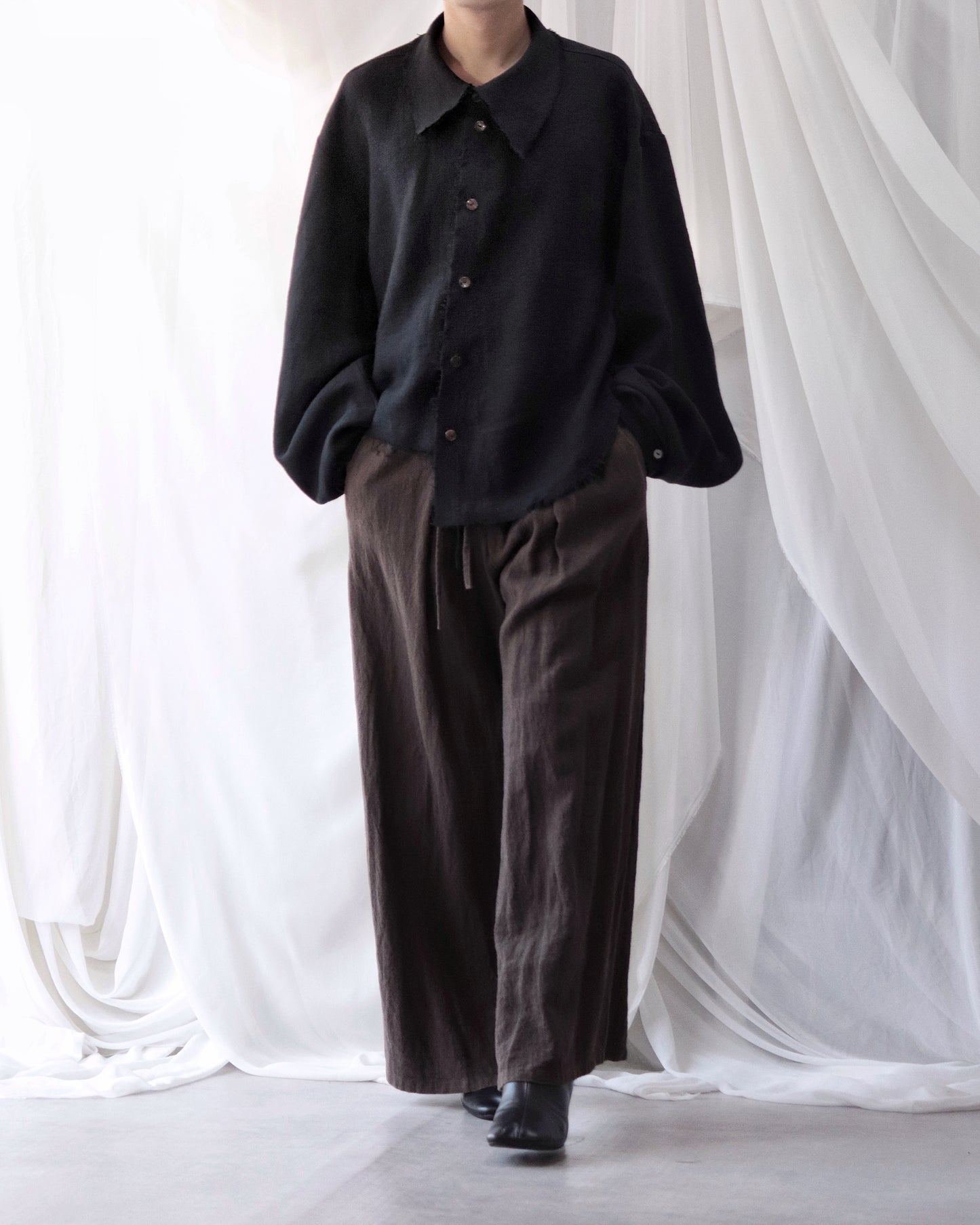 cut off flare sleeve shirt/black