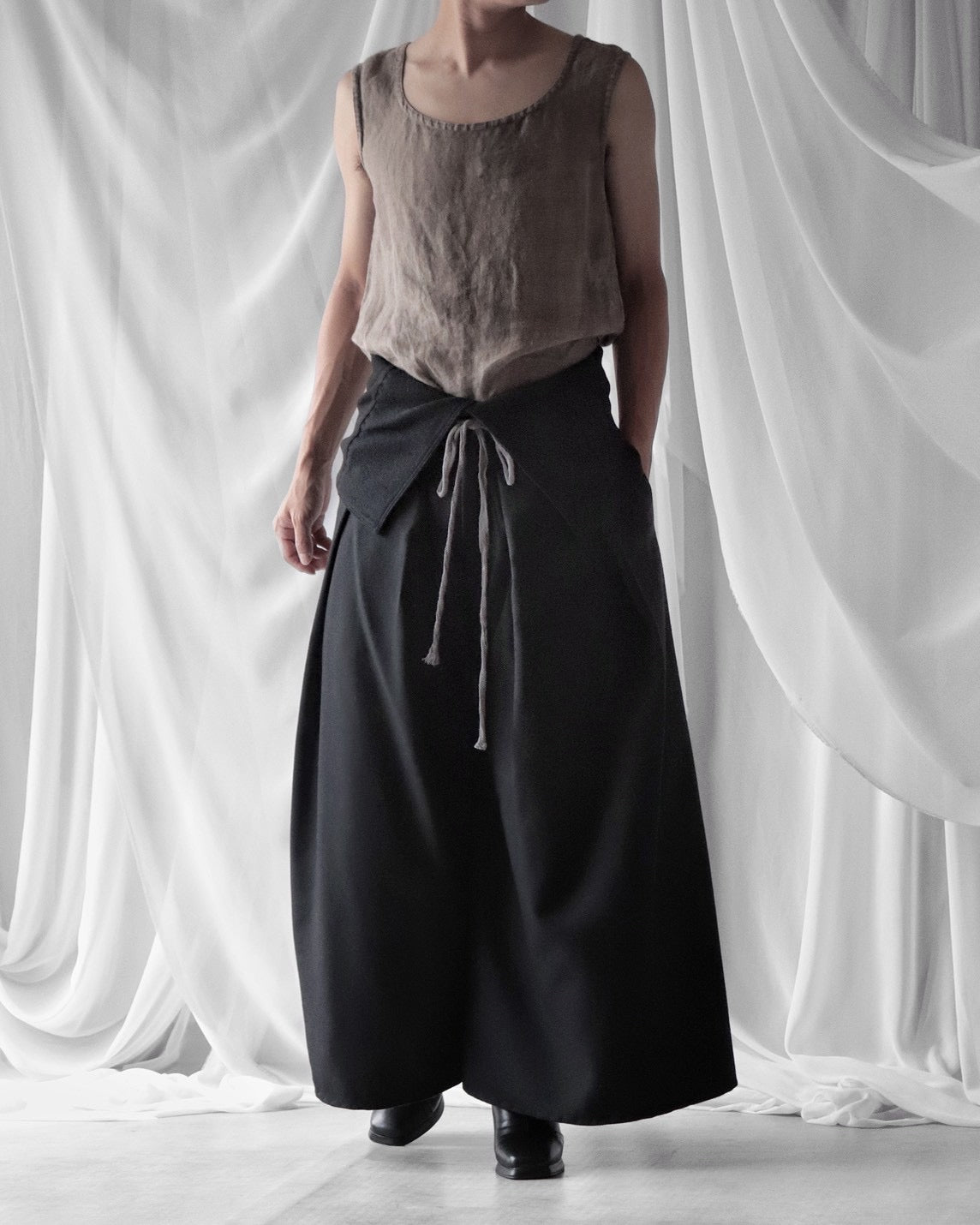 HARAMAKI trousers