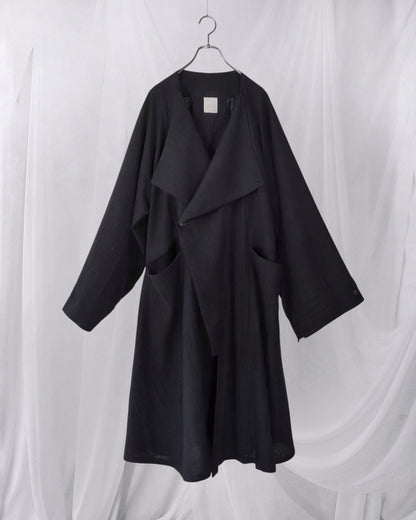 vestido de lino con cuello de tres vías