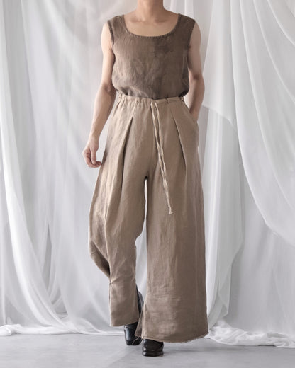 wide easy trousers