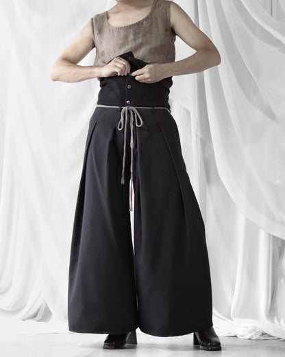 HARAMAKI trousers