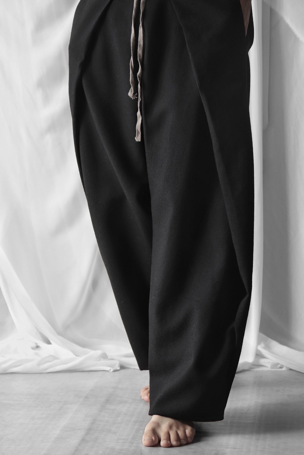 tucked tapered easy slacks