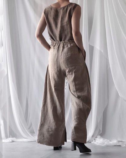 wide easy trousers