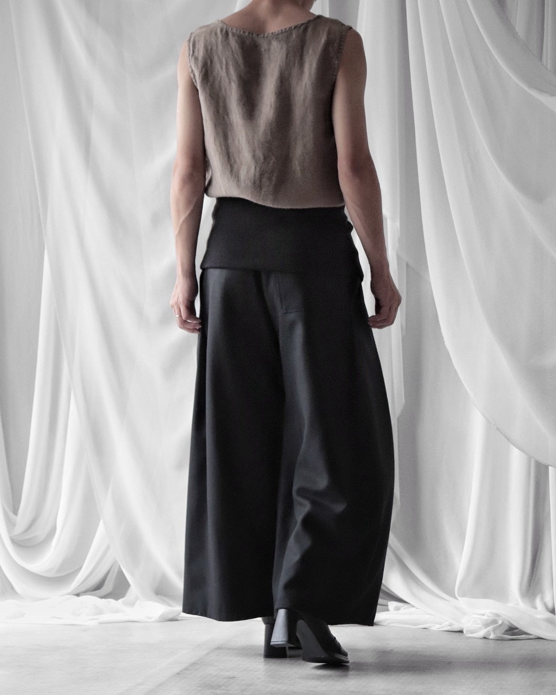 HARAMAKI trousers