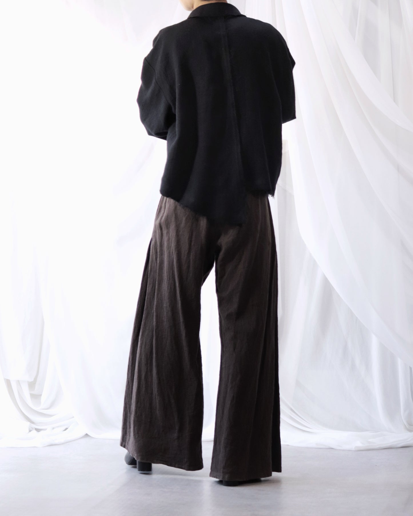 cut off flare sleeve shirt/black