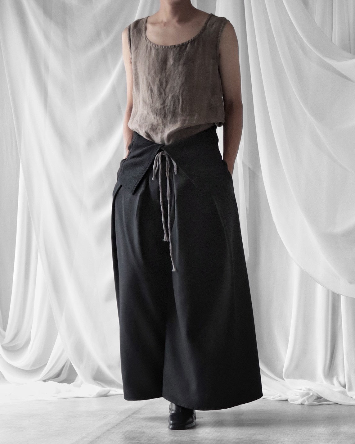 HARAMAKI trousers