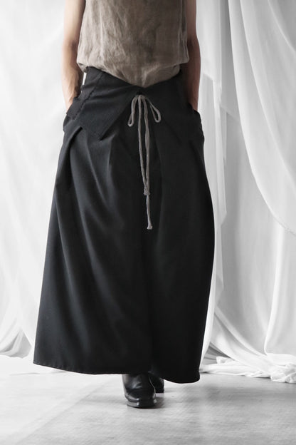 HARAMAKI trousers