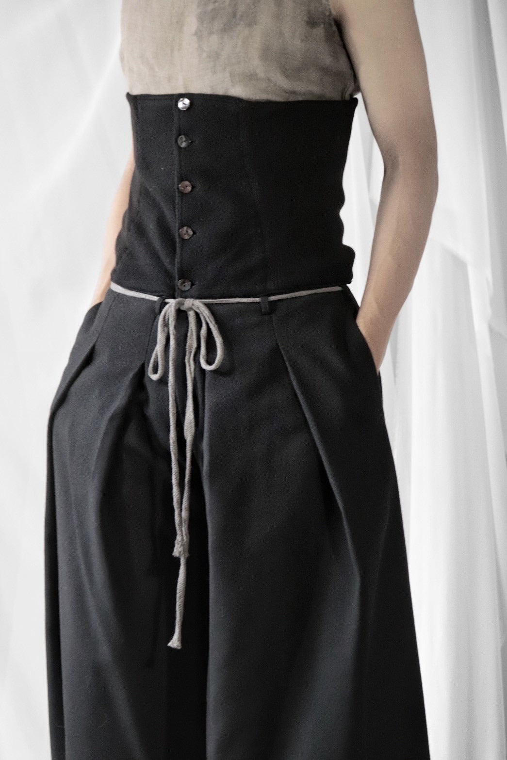 HARAMAKI trousers