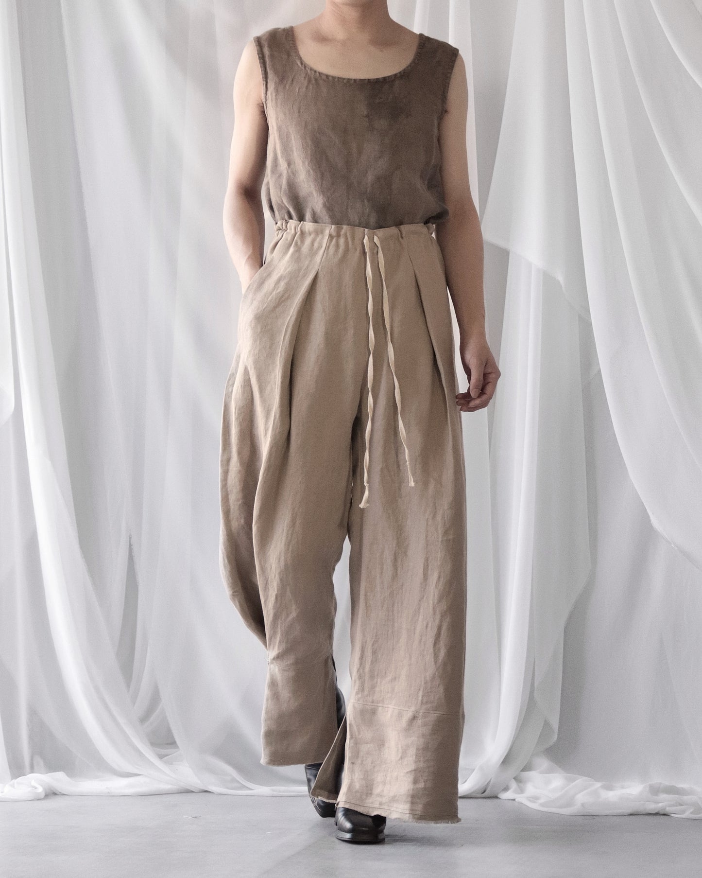 wide easy trousers