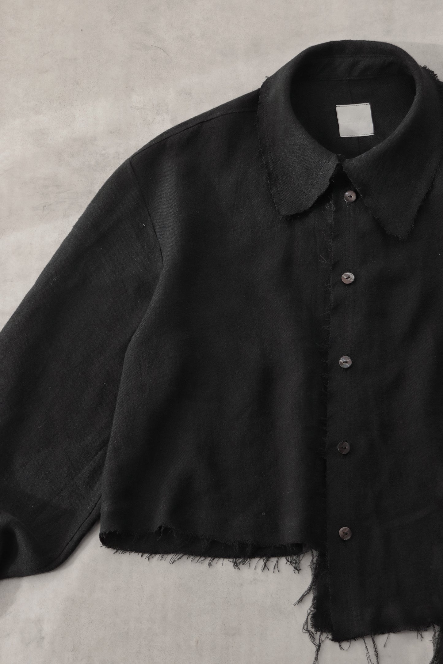 cut off flare sleeve shirt/black