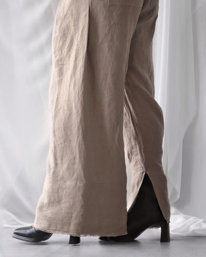 wide easy trousers