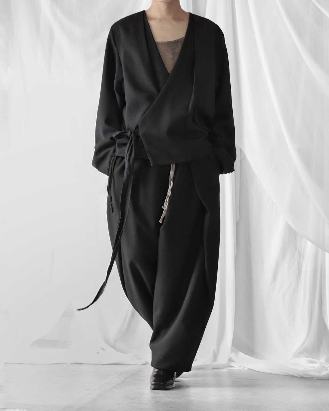 collarless tailored jacket