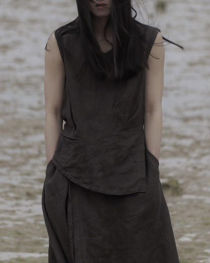tuck sleeveless shirts
