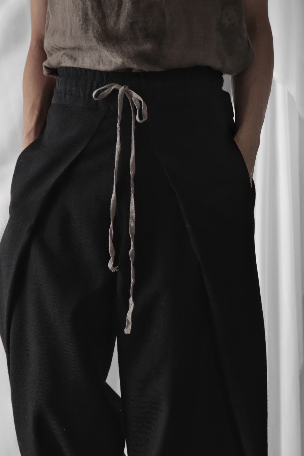 tucked tapered easy slacks