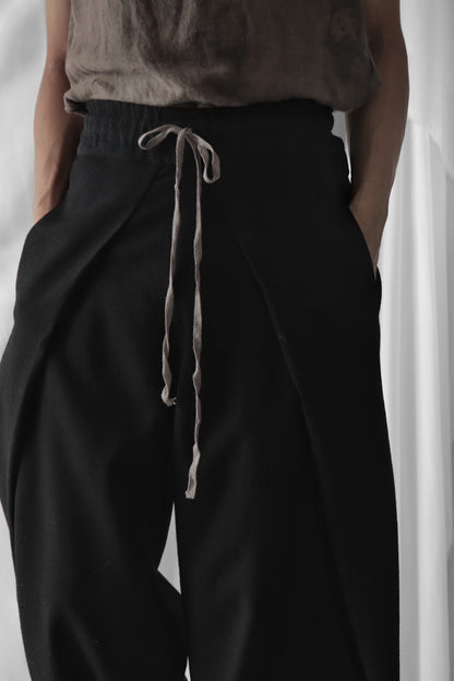 tucked tapered easy slacks