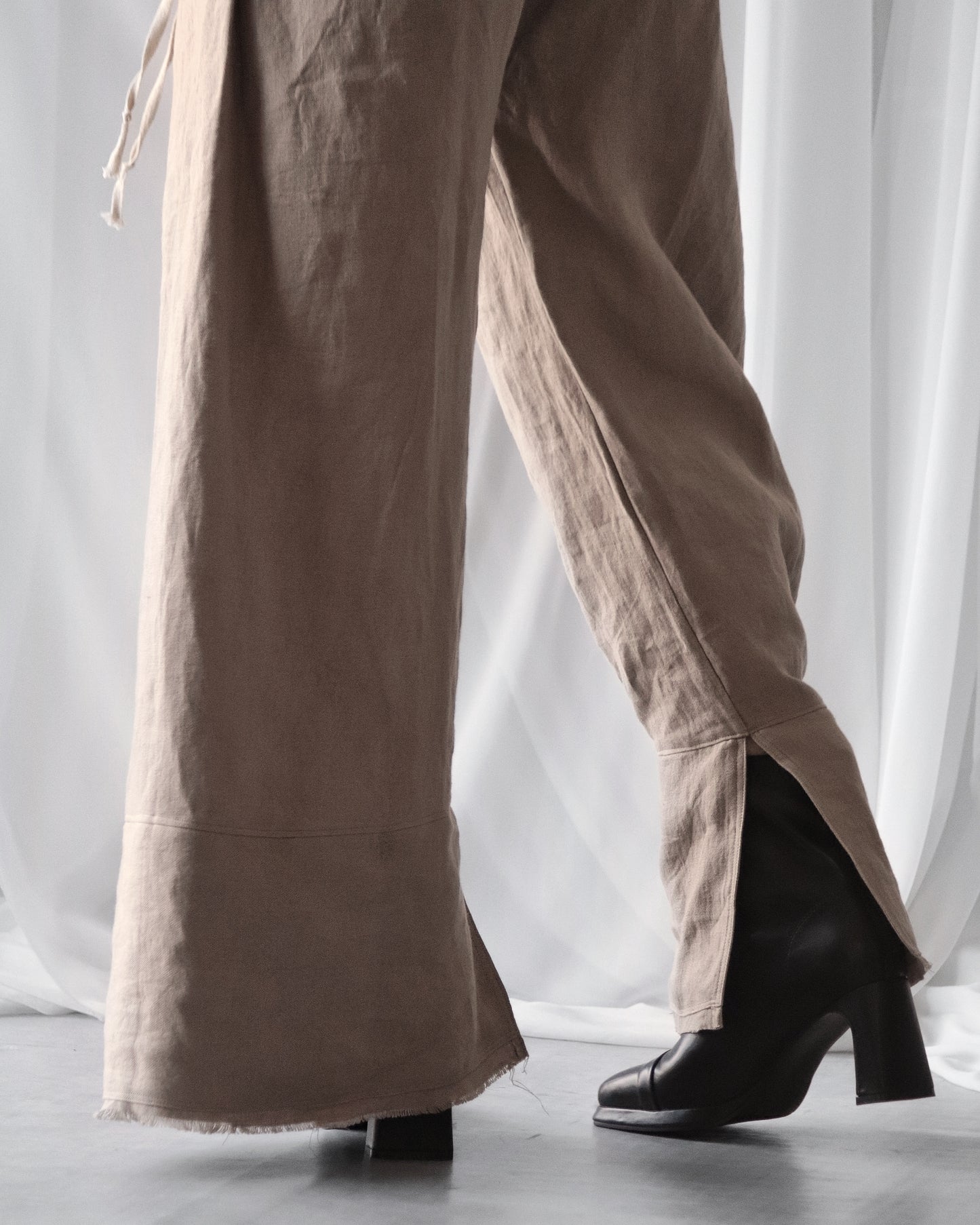 wide easy trousers