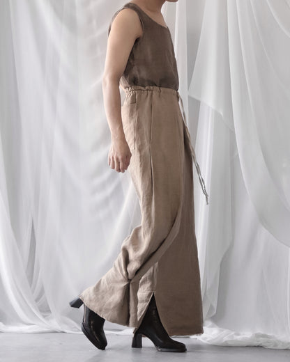 wide easy trousers
